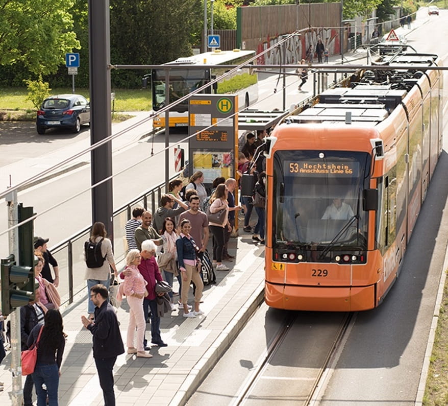 Stra&#223;enbahnhaltestelle Friedrich-von-Pfeiffer-Weg