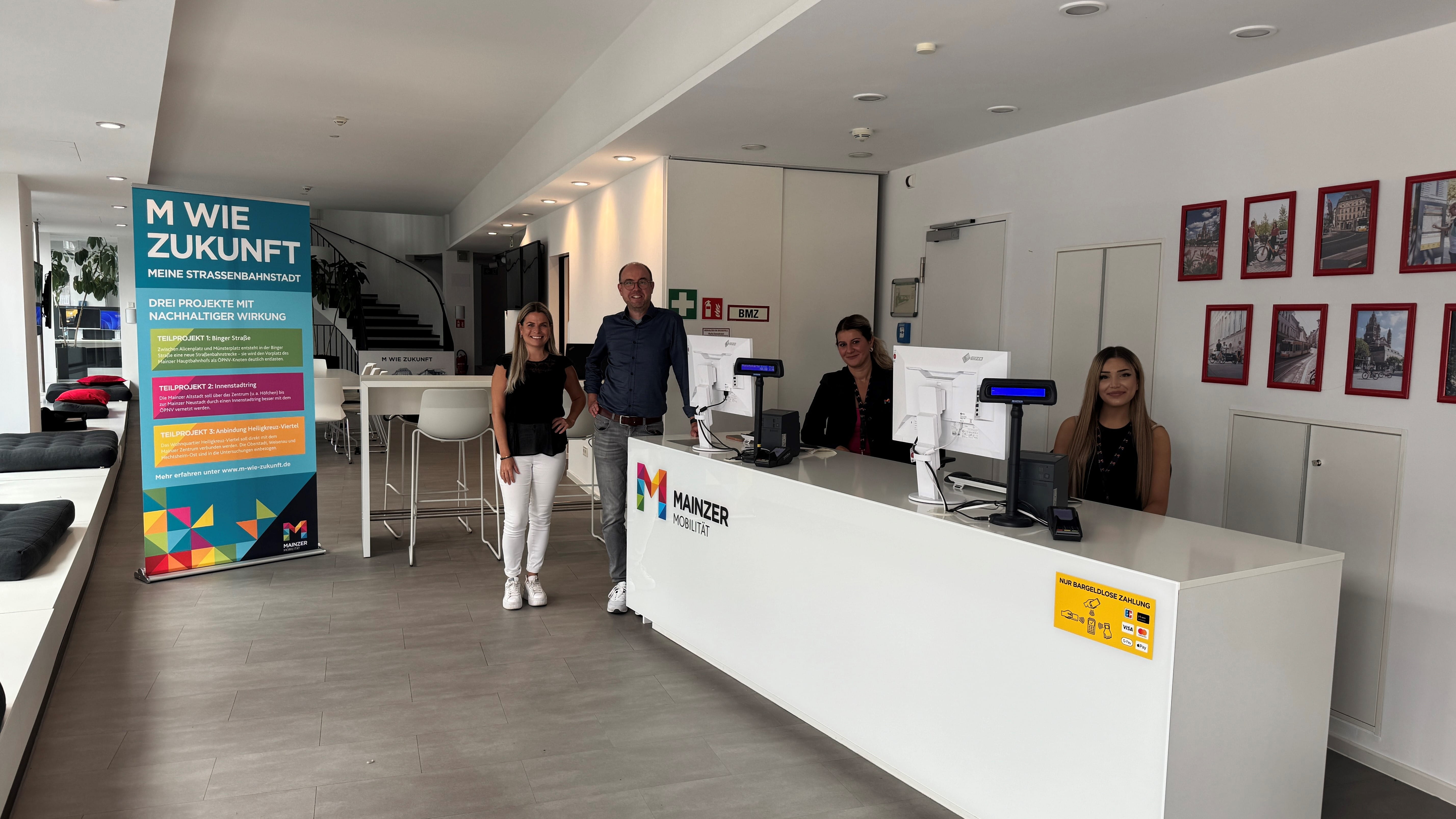 Innenansicht des Ersatz-Kundencenters am Schillerplatz